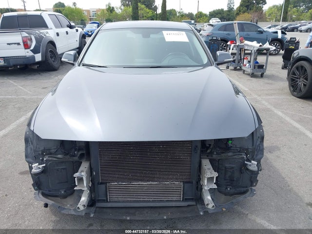 BMW 320i 2018 WBA8A9C54JK622910 Image 13