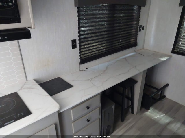 2025 Forest River Viking 242mk მანქანა იყიდება აუქციონზე, vin: 5ZT2VWNB8SJ135181, აუქციონის ნომერი: 44732159
