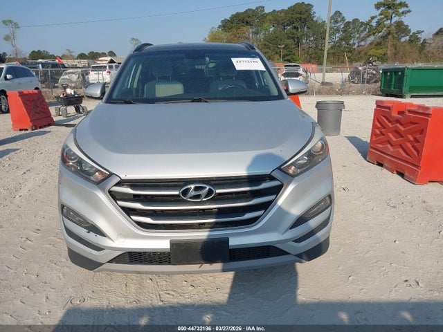 Aukcja sprzedaży 2018 Hyundai Tucson Value, vin: KM8J3CA24JU692184, numer aukcji: 44732186