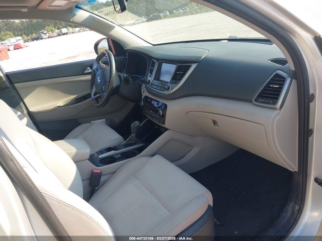 Aukcja sprzedaży 2018 Hyundai Tucson Value, vin: KM8J3CA24JU692184, numer aukcji: 44732186