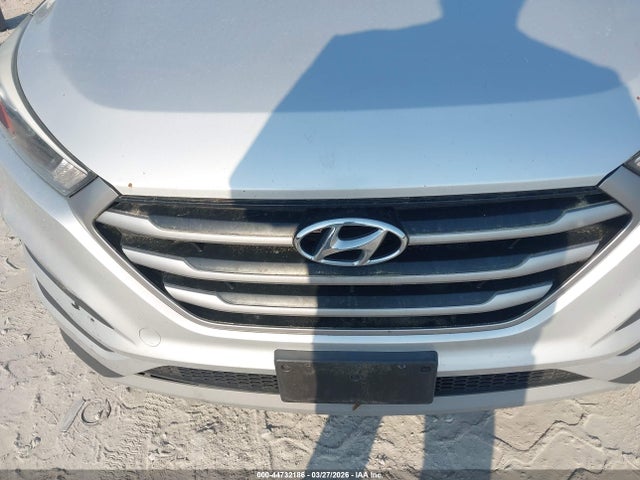 Aukcja sprzedaży 2018 Hyundai Tucson Value, vin: KM8J3CA24JU692184, numer aukcji: 44732186