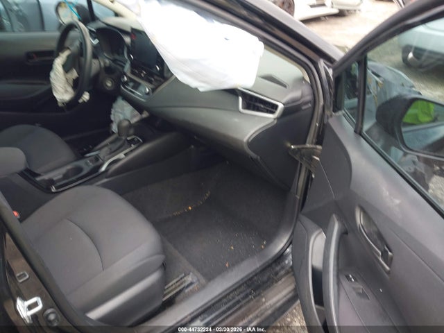 44732234 :رقم المزاد ، 5YFEPMAE4NP281848 vin ، 2022 Toyota Corolla Le مزاد بيع