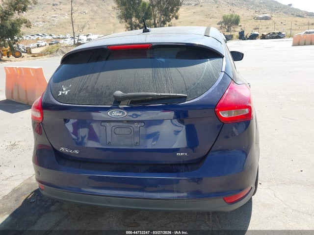 Ford FOCUS SEL 2017 1FADP3M22HL205989 Image 16