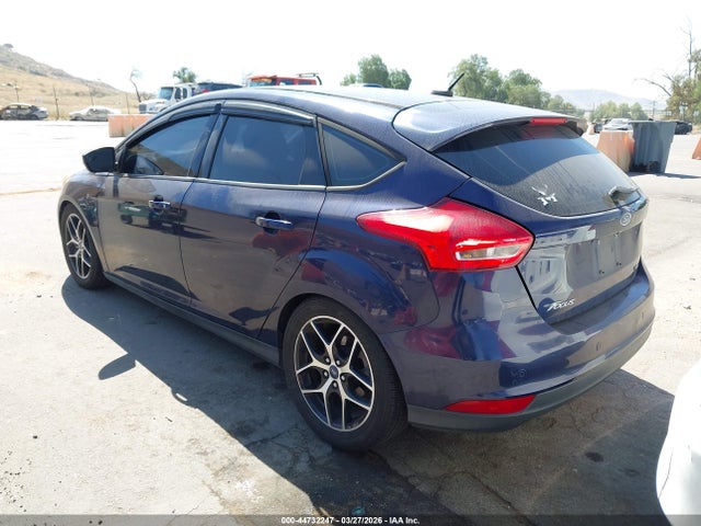 2017 FORD FOCUS 1FADP3M22HL205989 Photo 2
