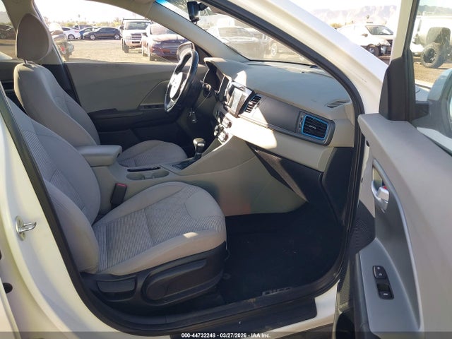 2019 KIA NIRO PLUG-IN HYBRID KNDCM3LD0K5283197 Photo 4