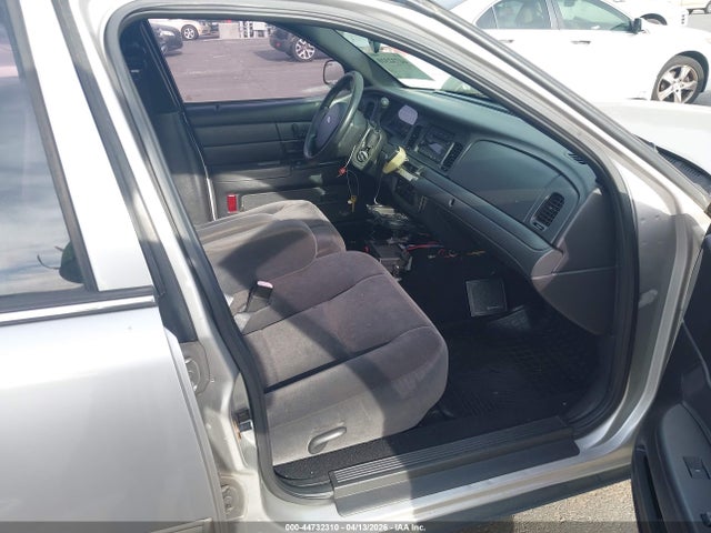 44732310 :رقم المزاد ، 2FAHP71V99X135208 vin ، 2009 Ford Crown Victoria Police/police Interceptor مزاد بيع