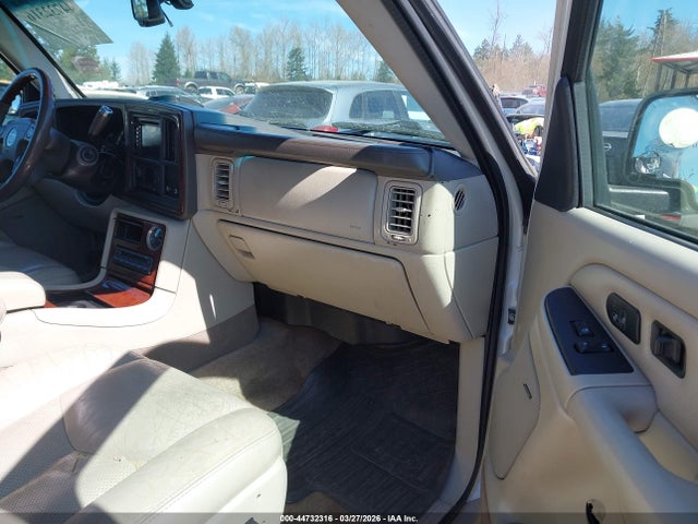 44732316 :رقم المزاد ، 1GYEK63N85R153961 vin ، 2005 Cadillac Escalade Standard مزاد بيع