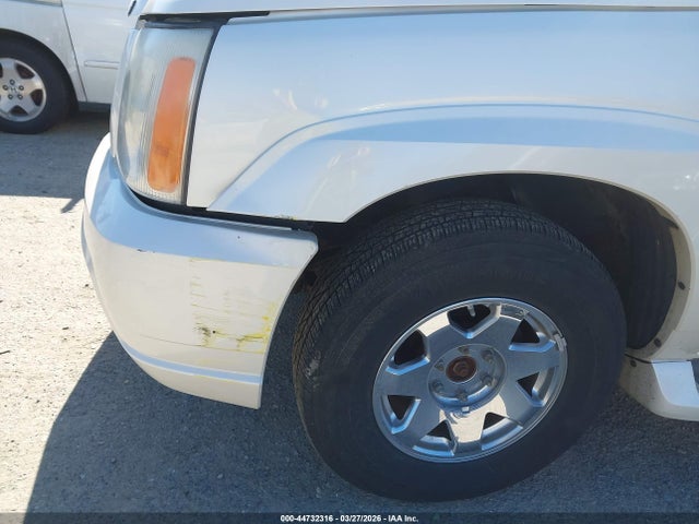 44732316 :رقم المزاد ، 1GYEK63N85R153961 vin ، 2005 Cadillac Escalade Standard مزاد بيع