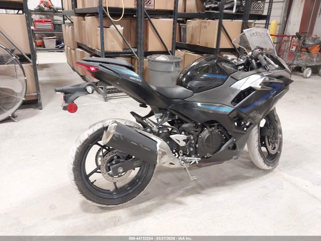 2025 KAWASAKI EX500 ML5EXGJ1XSDA70762 Photo 3