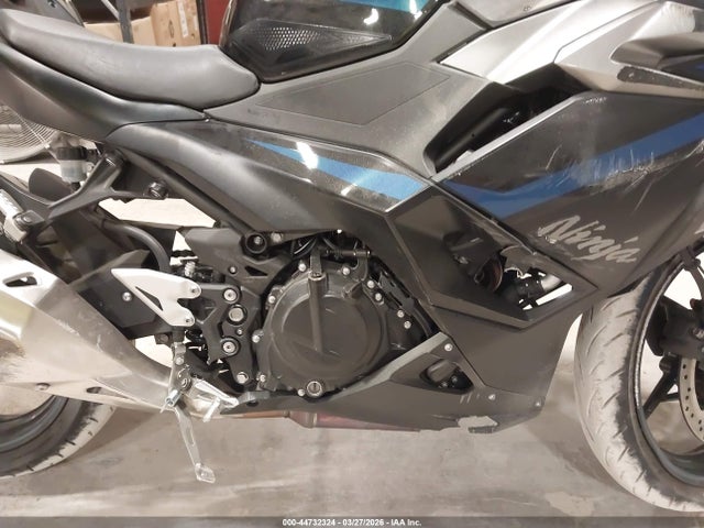2025 KAWASAKI EX500 ML5EXGJ1XSDA70762 Photo 7