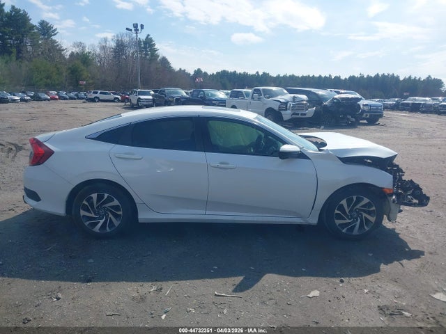 Продажа на аукционе авто 2016 Honda Civic Ex, vin: 19XFC2F79GE070633, номер лота: 44732351