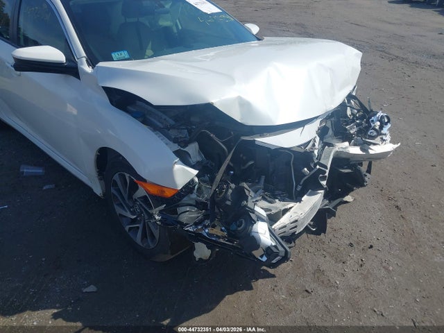 Продажа на аукционе авто 2016 Honda Civic Ex, vin: 19XFC2F79GE070633, номер лота: 44732351