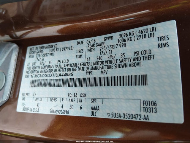 1FMCU0GDXHUA44985 Ford ESCAPE SE