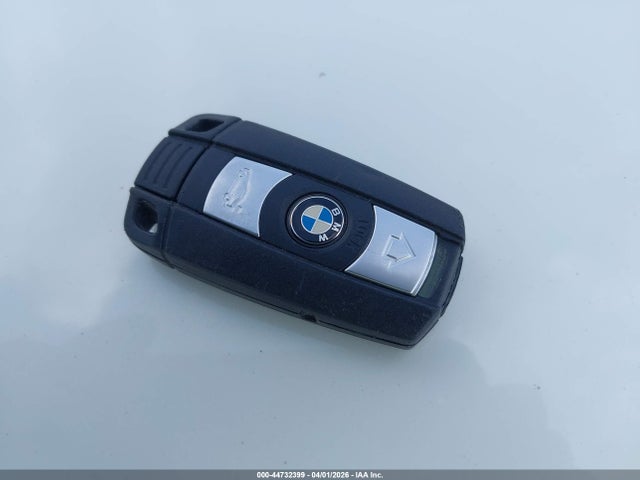 44732399 :رقم المزاد ، WBAPK7C55BA821971 vin ، 2011 Bmw 328i Xdrive مزاد بيع