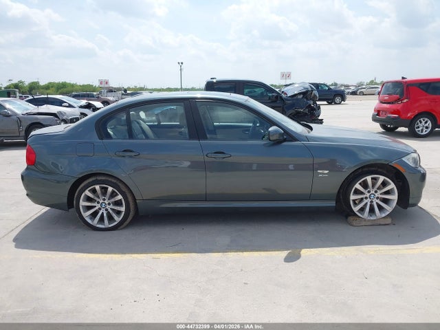 44732399 :رقم المزاد ، WBAPK7C55BA821971 vin ، 2011 Bmw 328i Xdrive مزاد بيع