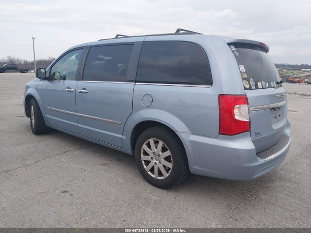 44732413 :رقم المزاد ، 2C4RC1BG9GR129630 vin ، 2016 Chrysler Town & Country Touring مزاد بيع