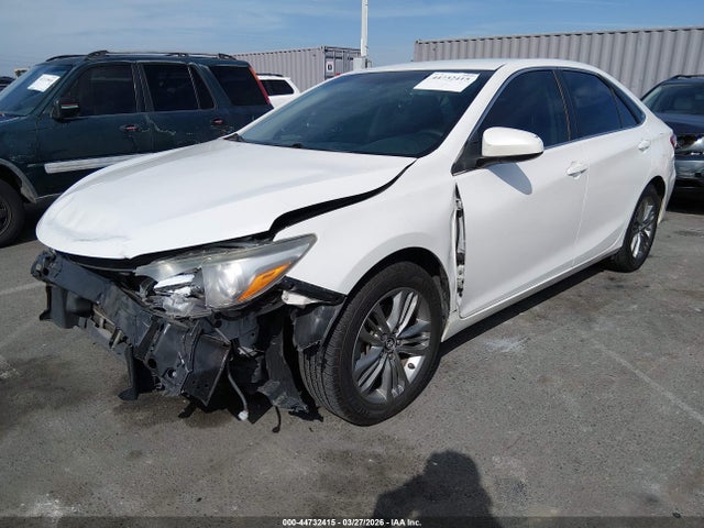 2016 Toyota Camry Se მანქანა იყიდება აუქციონზე, vin: 4T1BF1FK0GU136925, აუქციონის ნომერი: 44732415