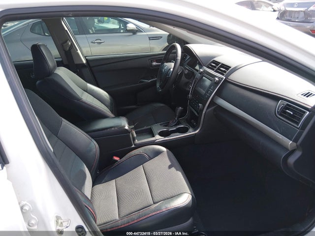 2016 Toyota Camry Se მანქანა იყიდება აუქციონზე, vin: 4T1BF1FK0GU136925, აუქციონის ნომერი: 44732415