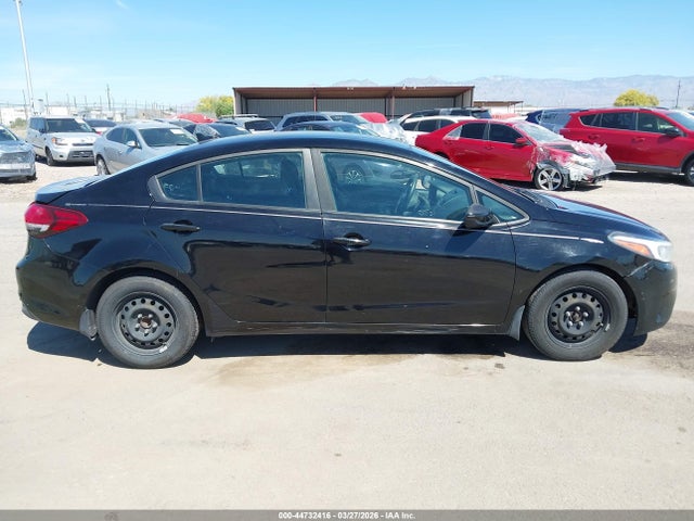 KIA FORTE LX 2017 3KPFK4A76HE070001 Image 13