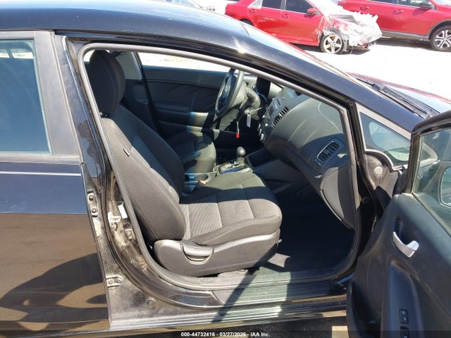KIA FORTE LX 2017 3KPFK4A76HE070001 Image 5