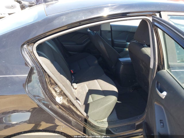 KIA FORTE LX 2017 3KPFK4A76HE070001 Image 8