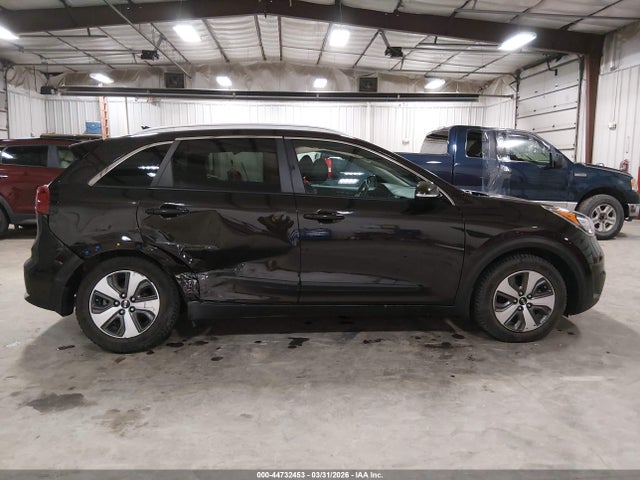 2017 Kia Niro Ex მანქანა იყიდება აუქციონზე, vin: KNDCC3LC4H5068781, აუქციონის ნომერი: 44732453