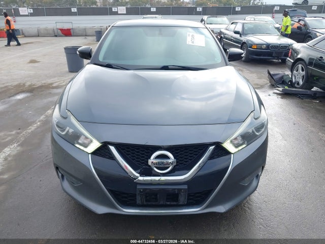 1N4AA6AP2JC391528 Nissan Maxima 3.5 Sv