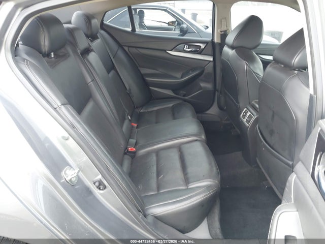 1N4AA6AP2JC391528 Nissan Maxima 3.5 Sv