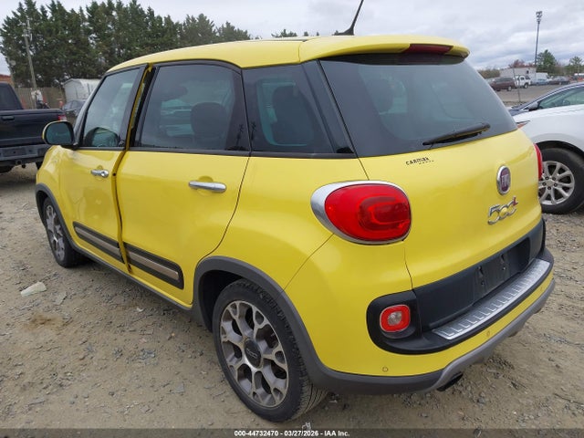 2014 FIAT 500L ZFBCFADH9EZ020044 Photo 2