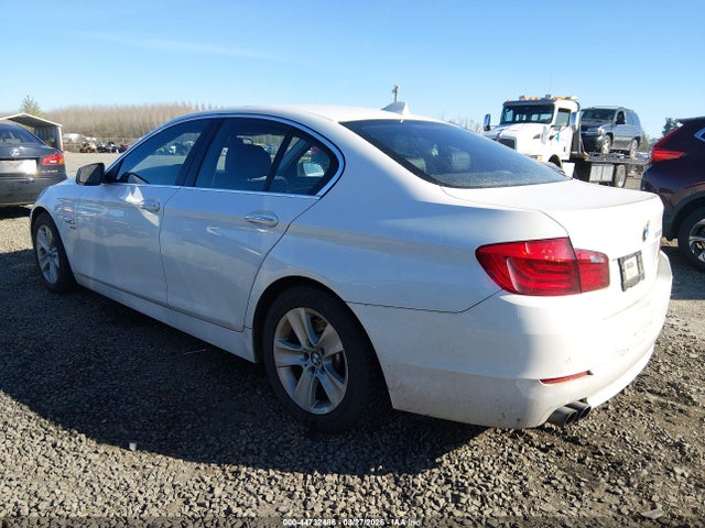 2012 BMW 528I WBAXH5C52CDW10780 Photo 2