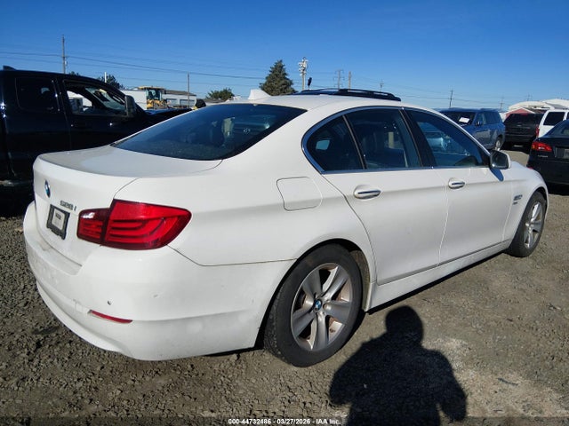2012 BMW 528I WBAXH5C52CDW10780 Photo 3