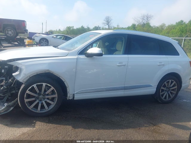 2017 Audi Q7 2.0t Premium მანქანა იყიდება აუქციონზე, vin: WA1LHAF75HD042484, აუქციონის ნომერი: 44732490