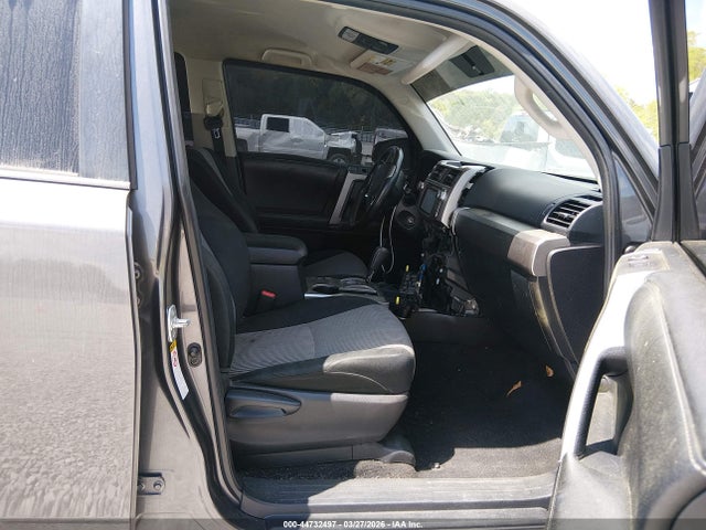 Aukcja sprzedaży 2014 Toyota 4runner Sr5, vin: JTEZU5JR4E5069866, numer aukcji: 44732497
