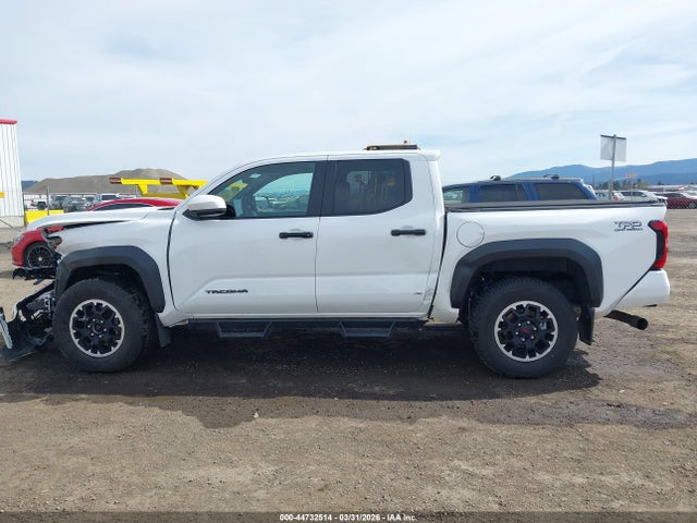 Продаж на аукціоні авто 2024 Toyota Tacoma Trd Off Road, vin: 3TMLB5JN7RM040780, номер лоту: 44732514