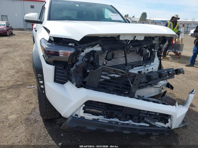 Продаж на аукціоні авто 2024 Toyota Tacoma Trd Off Road, vin: 3TMLB5JN7RM040780, номер лоту: 44732514