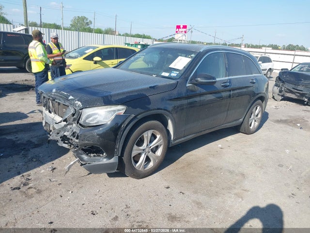 44732545 :رقم المزاد ، WDC0G4KB7HF135836 vin ، 2017 Mercedes-benz Glc 300 4matic مزاد بيع