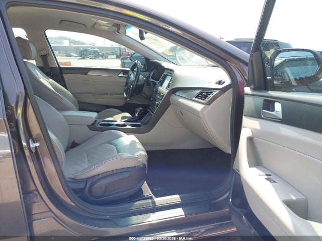 Продажа на аукционе авто 2015 Hyundai Sonata Sport, vin: 5NPE34AF6FH235957, номер лота: 44732553
