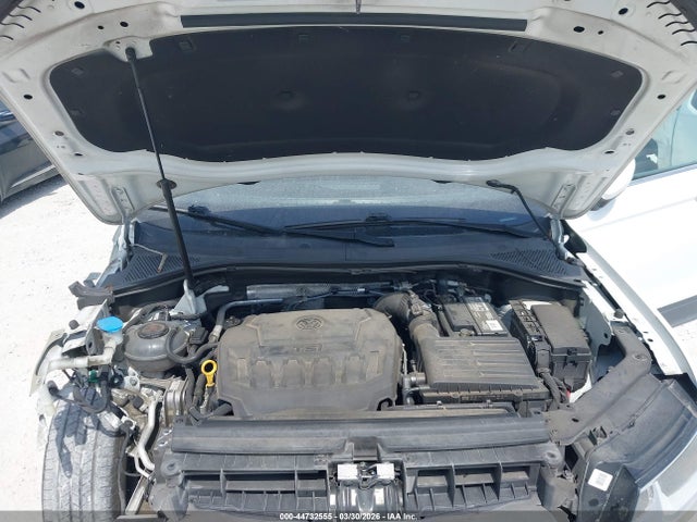 Продажа на аукционе авто 2019 Volkswagen Tiguan 2.0t Se/2.0t Sel/2.0t Sel R-line/2.0t Sel R-line Black, vin: 3VV2B7AX9KM064322, номер лота: 44732555