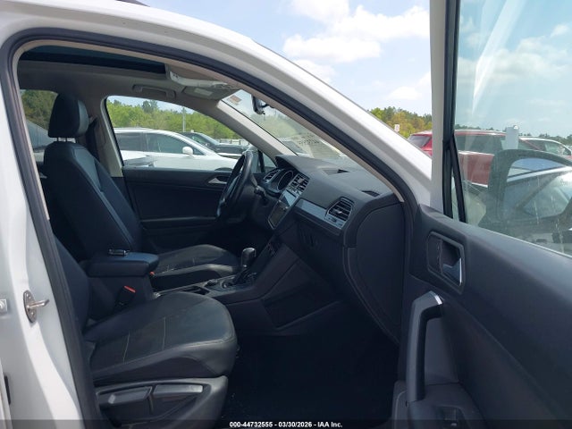 Продажа на аукционе авто 2019 Volkswagen Tiguan 2.0t Se/2.0t Sel/2.0t Sel R-line/2.0t Sel R-line Black, vin: 3VV2B7AX9KM064322, номер лота: 44732555