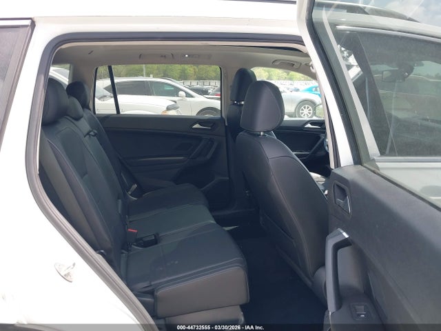 Продажа на аукционе авто 2019 Volkswagen Tiguan 2.0t Se/2.0t Sel/2.0t Sel R-line/2.0t Sel R-line Black, vin: 3VV2B7AX9KM064322, номер лота: 44732555