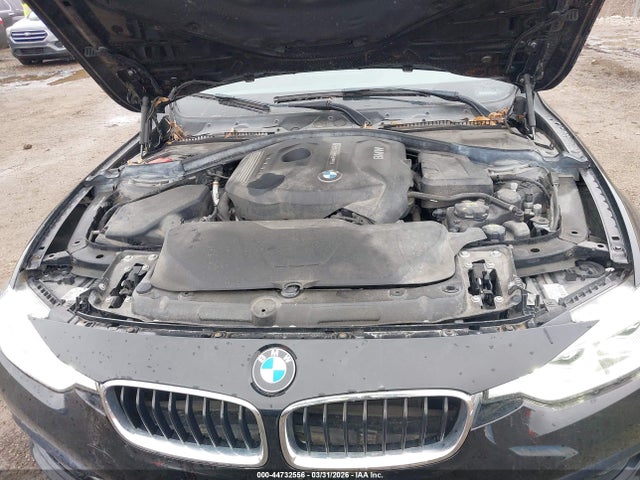 2018 Bmw 330i Xdrive მანქანა იყიდება აუქციონზე, vin: WBA8D9C53JA615587, აუქციონის ნომერი: 44732556