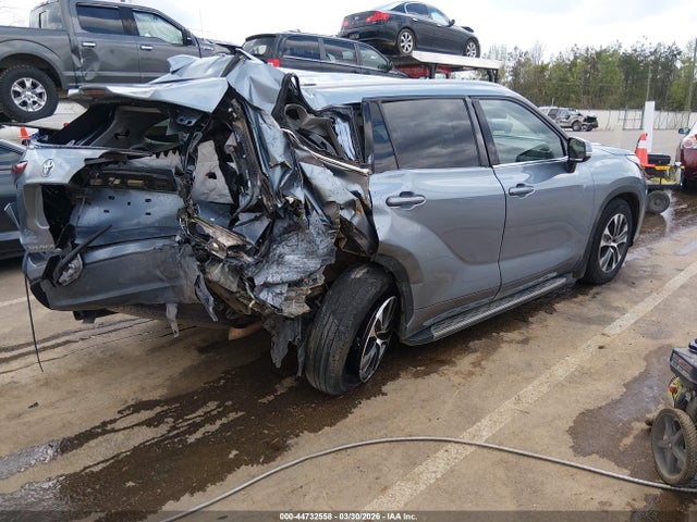 Aukcja sprzedaży 2022 Toyota Highlander Xle, vin: 5TDGZRAH1NS120472, numer aukcji: 44732558