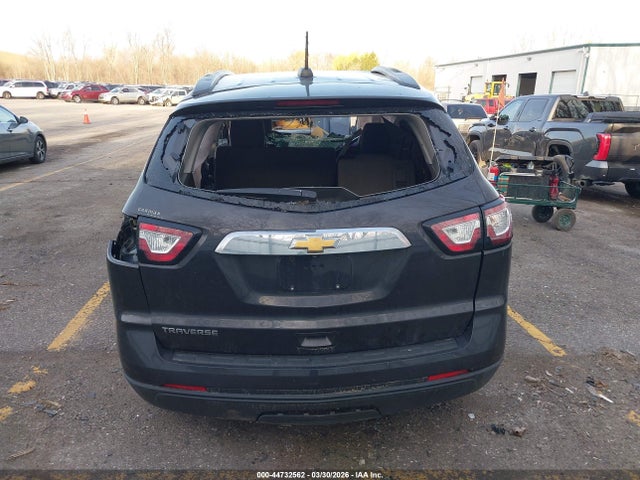 Продажа на аукционе авто 2017 Chevrolet Traverse Ls, vin: 1GNKRFKD8HJ241268, номер лота: 44732562