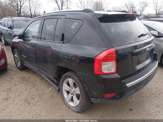 2013 Jeep Compass Latitude მანქანა იყიდება აუქციონზე, vin: 1C4NJCEB0DD207999, აუქციონის ნომერი: 44732591