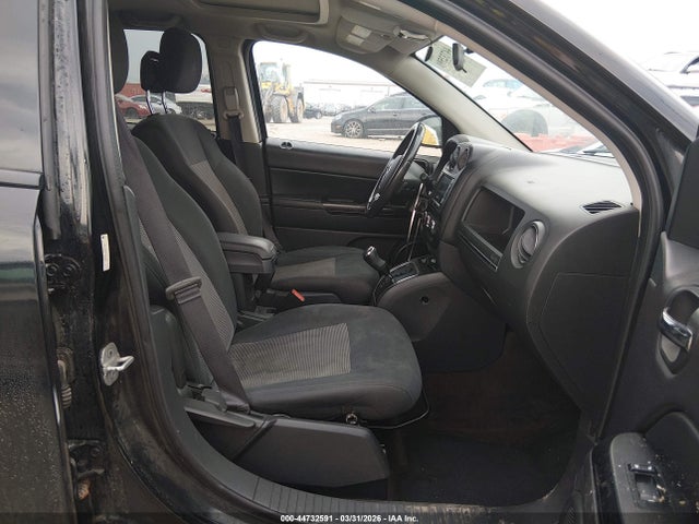 2013 Jeep Compass Latitude მანქანა იყიდება აუქციონზე, vin: 1C4NJCEB0DD207999, აუქციონის ნომერი: 44732591