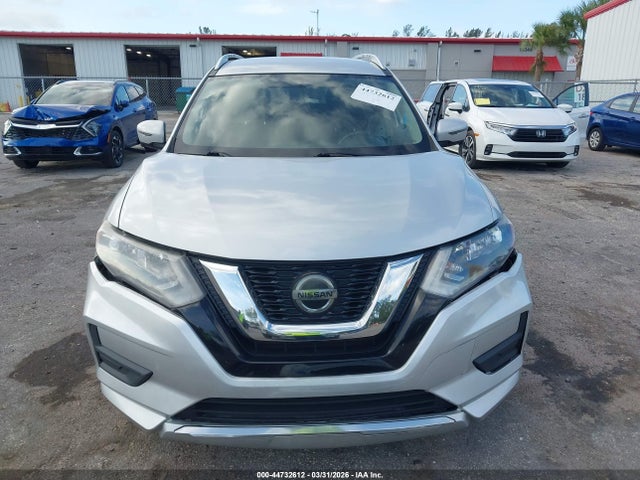 Продаж на аукціоні авто 2018 Nissan Rogue Sv, vin: KNMAT2MV5JP543687, номер лоту: 44732612