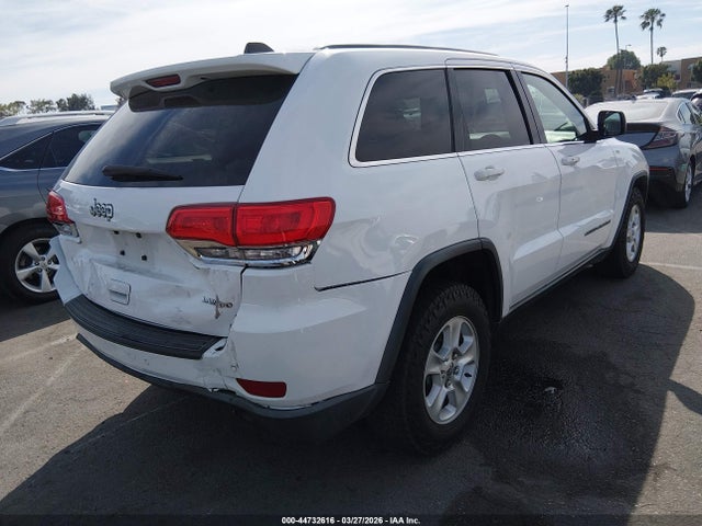 1C4RJEAG0HC677010 Jeep Grand Cherokee Laredo 4x2