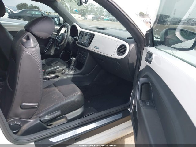 44732617 :رقم المزاد ، 3VWJP7AT0CM638992 vin ، 2012 Volkswagen Beetle 2.5l مزاد بيع