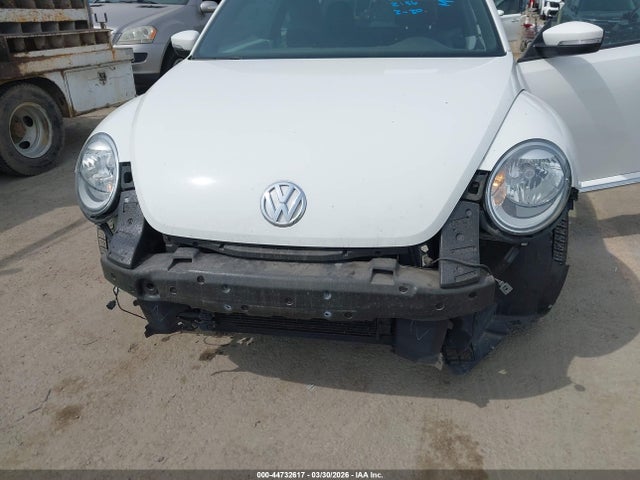 44732617 :رقم المزاد ، 3VWJP7AT0CM638992 vin ، 2012 Volkswagen Beetle 2.5l مزاد بيع