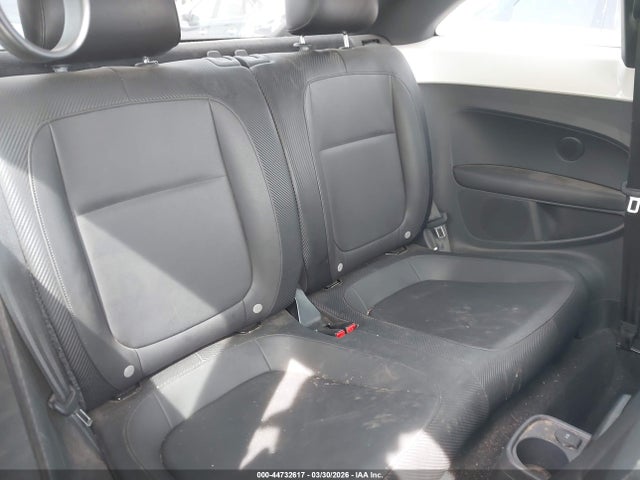 44732617 :رقم المزاد ، 3VWJP7AT0CM638992 vin ، 2012 Volkswagen Beetle 2.5l مزاد بيع